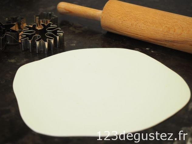 décor Noël facile en pâte à sucre