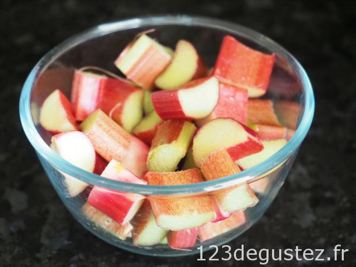 crumble de rhubarbe