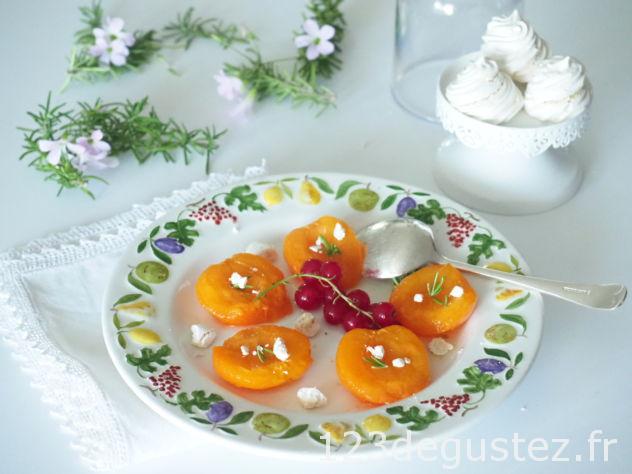 compote d'abricots frais au romarin