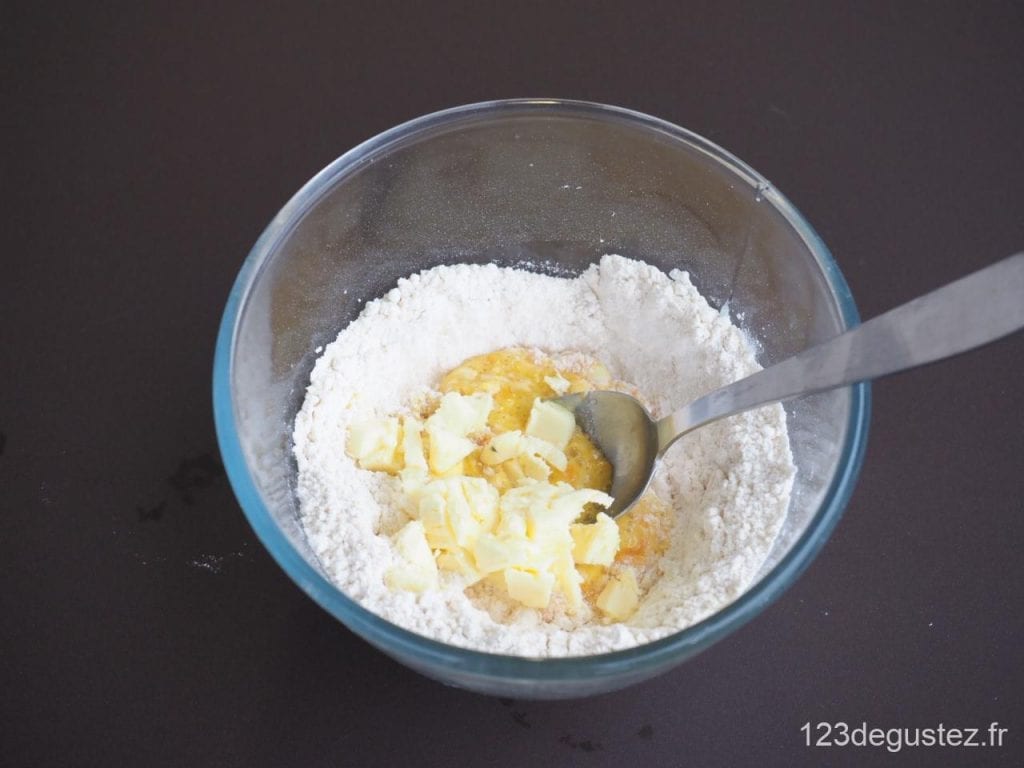 bugnes lyonnaises croustillantes