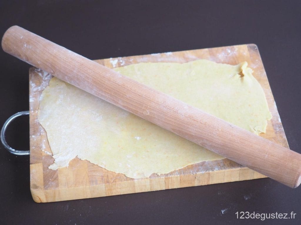 bugnes lyonnaises croustillantes