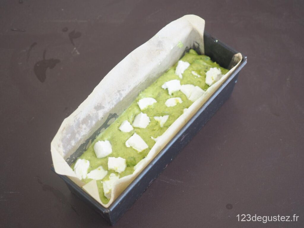 Cake ail des ours et fromage de chèvre